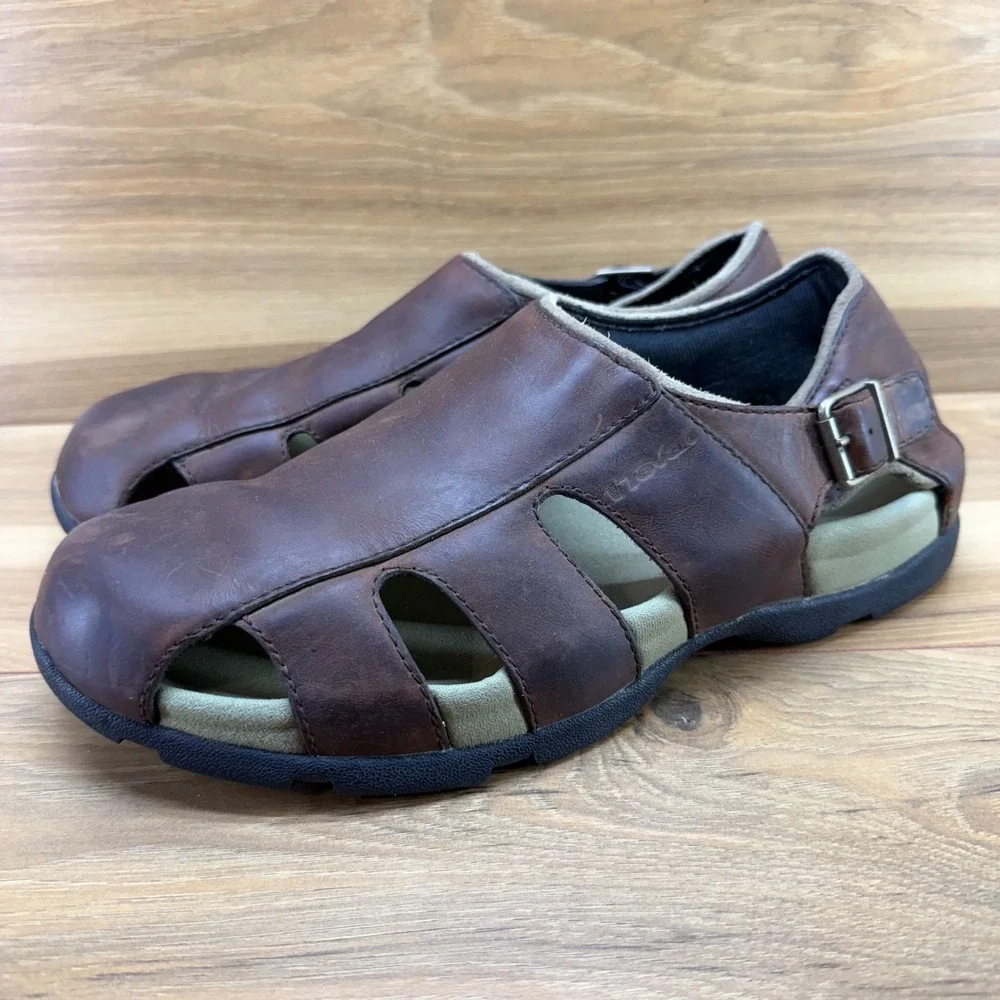 TEVA Fisherman Leather Sandal Mens 11 Brown Leather Minimalist Outdoor Walk 6593